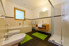 Appartementhaus Fuchsmaurer - Badezimmer Bilokal